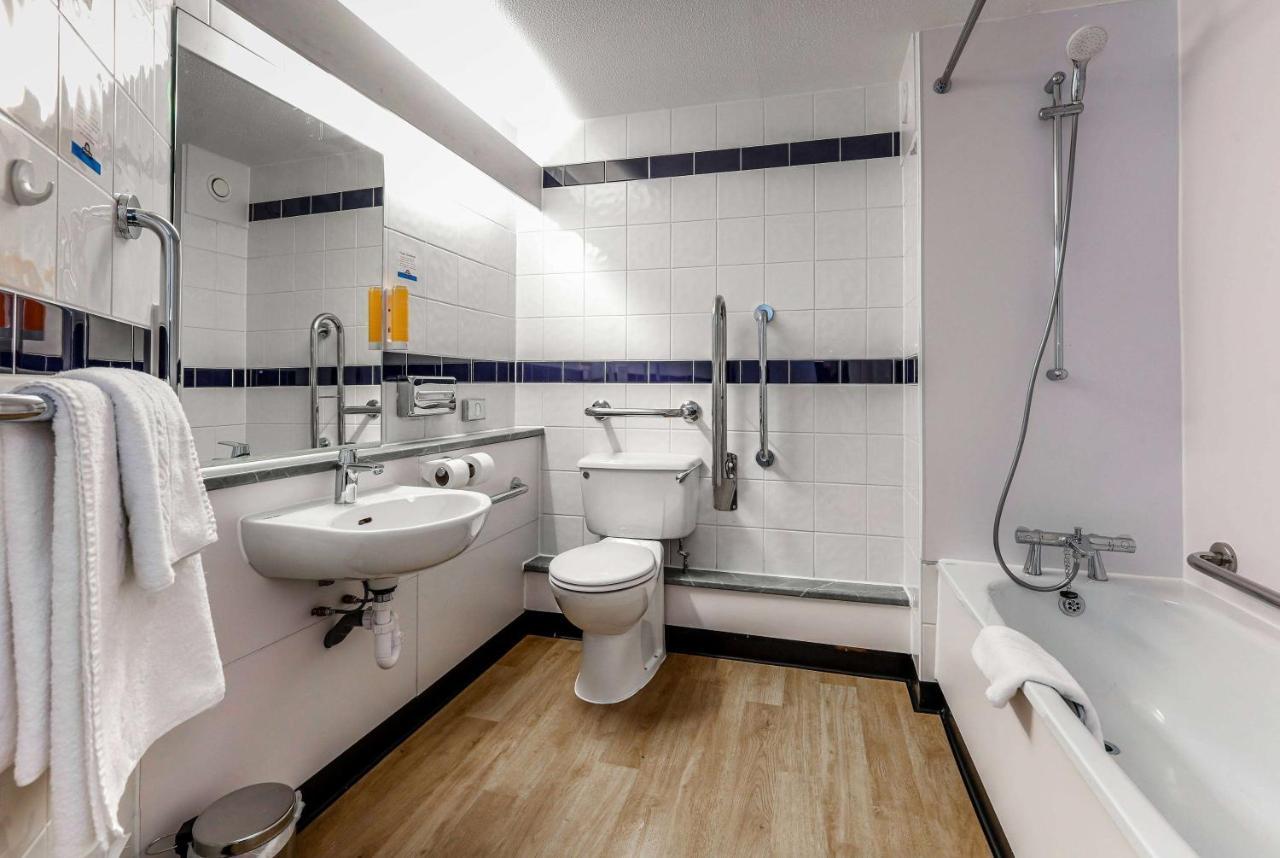 Days Inn Warwick Northbound M40 Ashorne Dış mekan fotoğraf