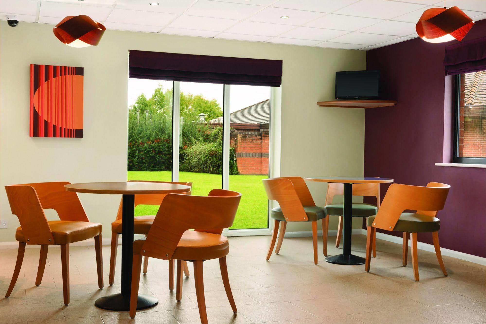 Days Inn Warwick Northbound M40 Ashorne Dış mekan fotoğraf